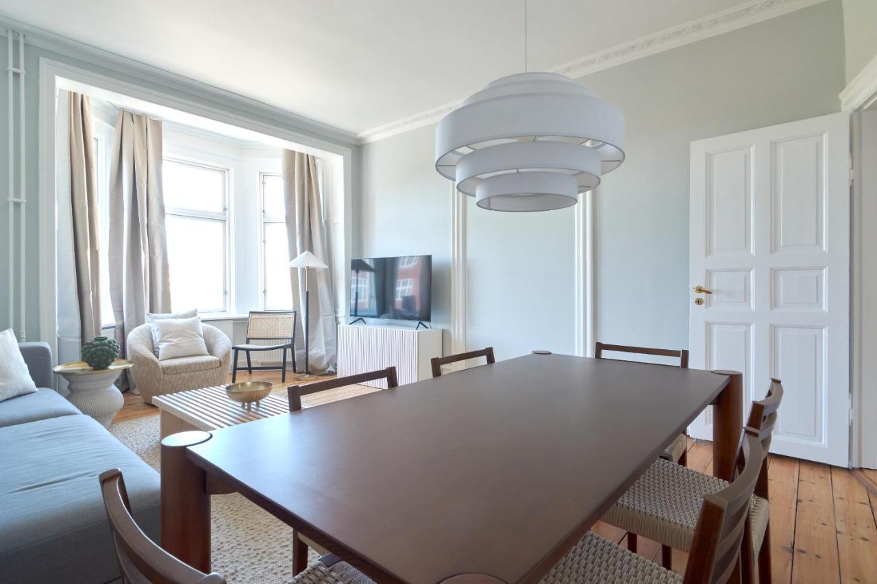 4 Bedroom Apt Close To Cph Zoo & City Centre Apartment